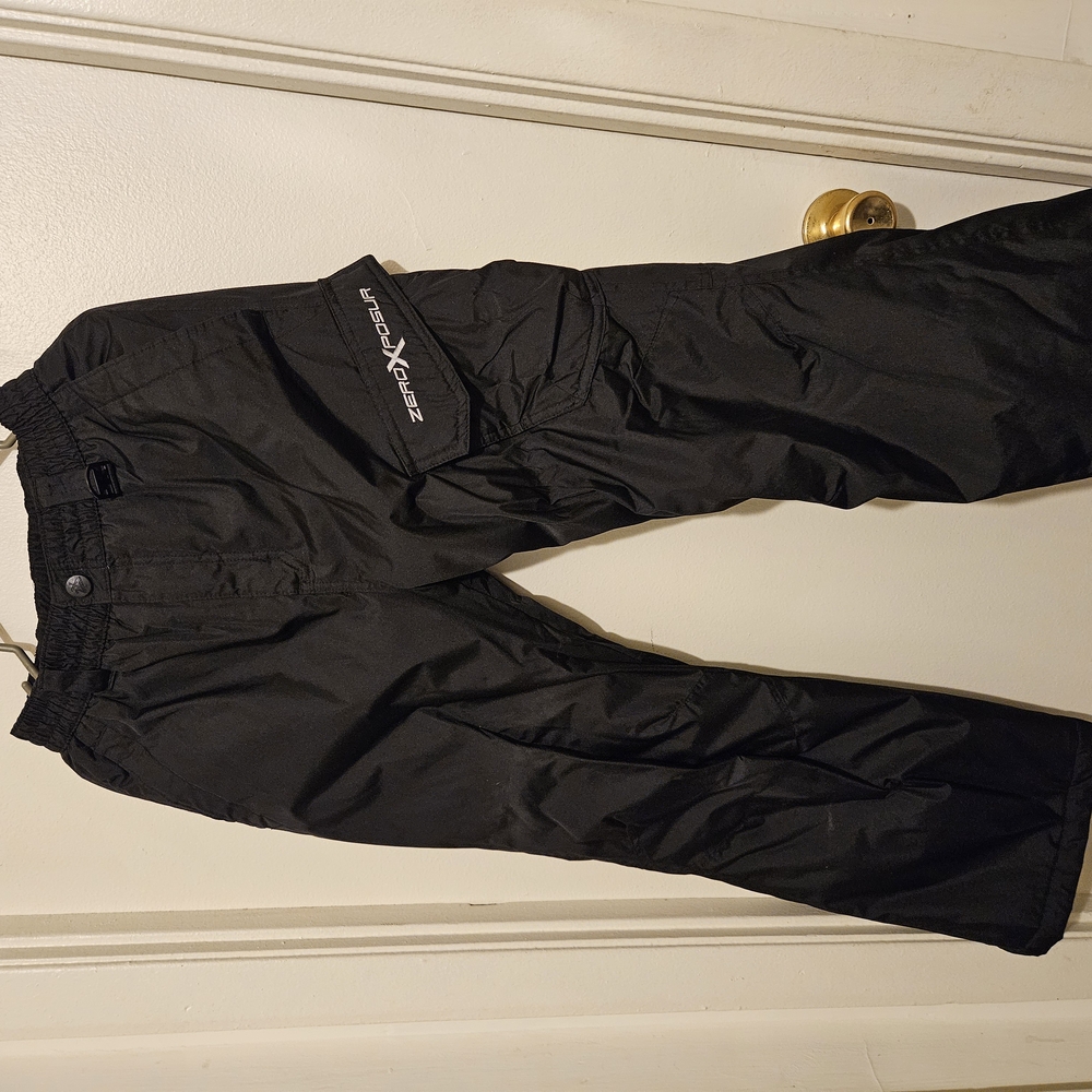 ZeroXposur Black Cargo Pants Weather-Resistant Relaxed Fit